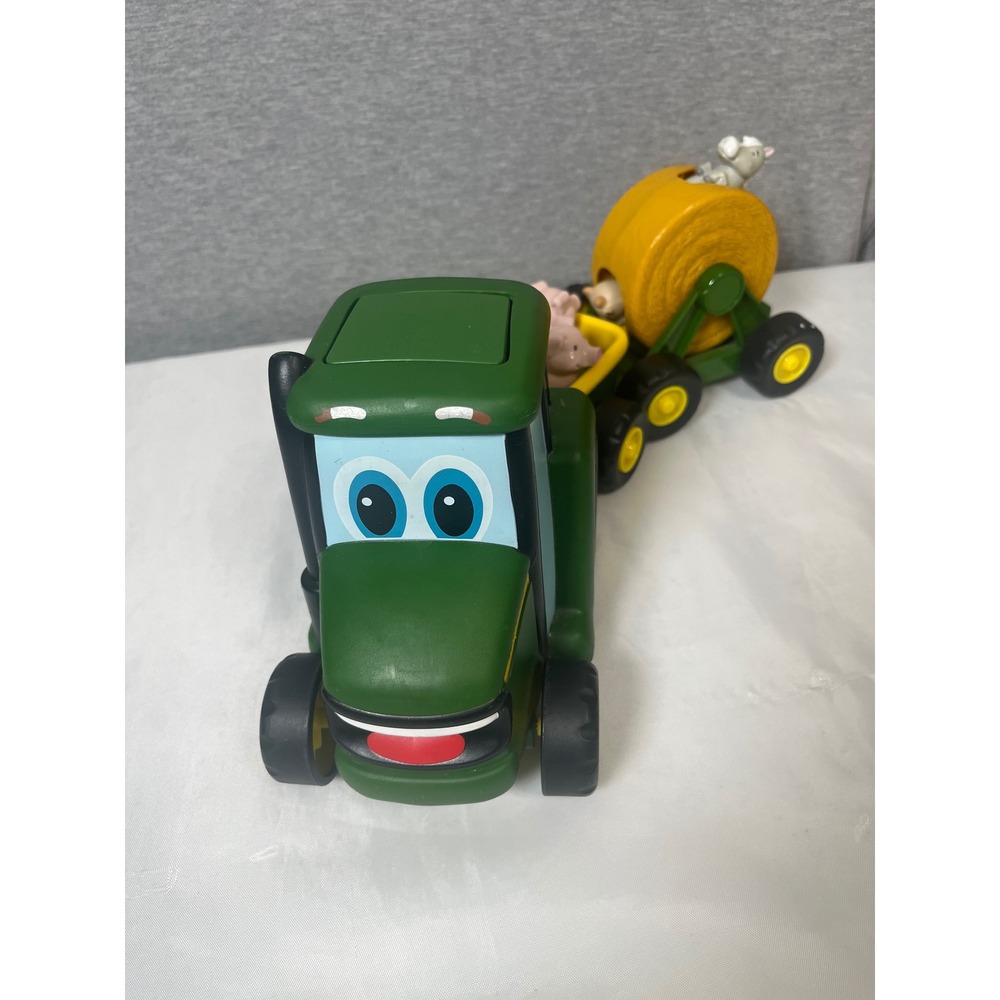 John Deere Johnny Tractor and Friends Animal Sounds Hayride Toy Set Green